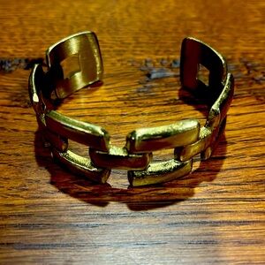 💛RUSTIC CUFF BANGLE💛